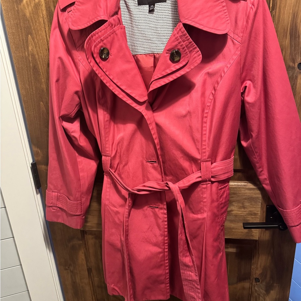London Fog Pink/rose Trench Coat